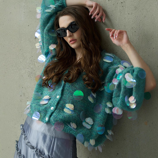 Damen Grobgestrickter Mohair-Cardigan mit übergroßen Pailletten und kastiger Silhouette Nord Taschen