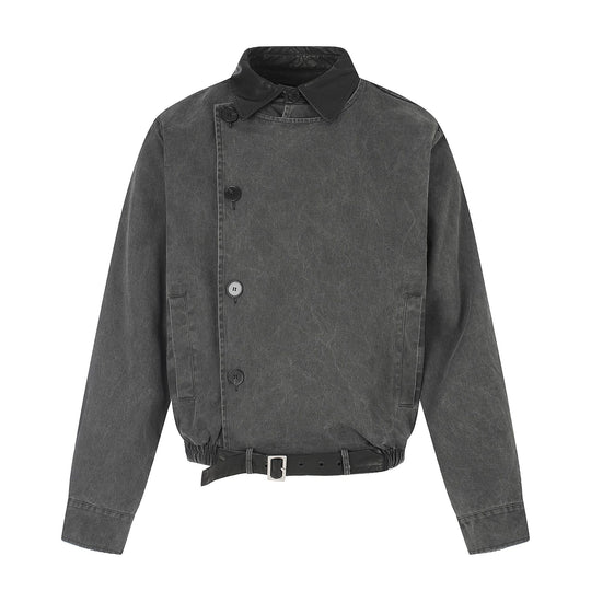 Herren Kurz geschnittener Boxy-Blouson mit asymmetrischer Knopfleiste, Taillengürtel und Kontrastkragen Nord Taschen