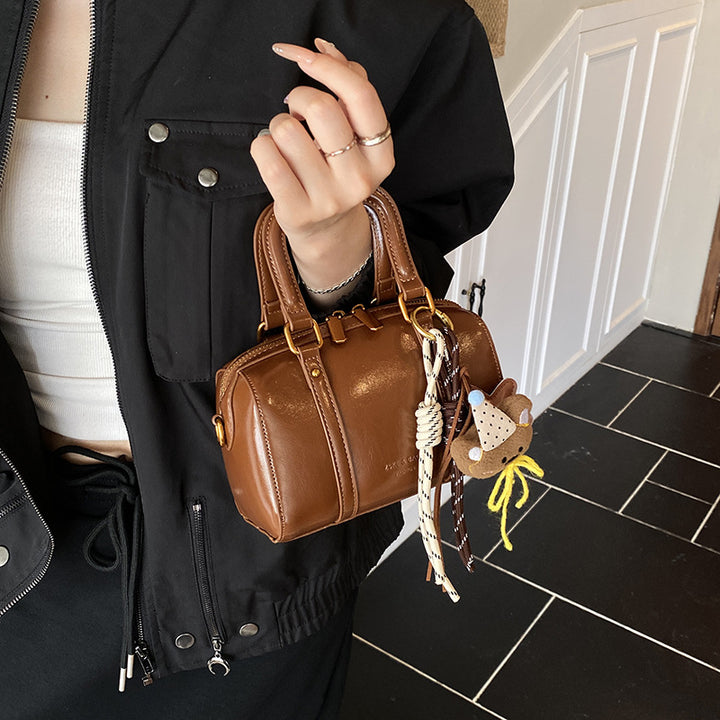 Damen modische Handtasche mit originellen Anhängern Nord Taschen