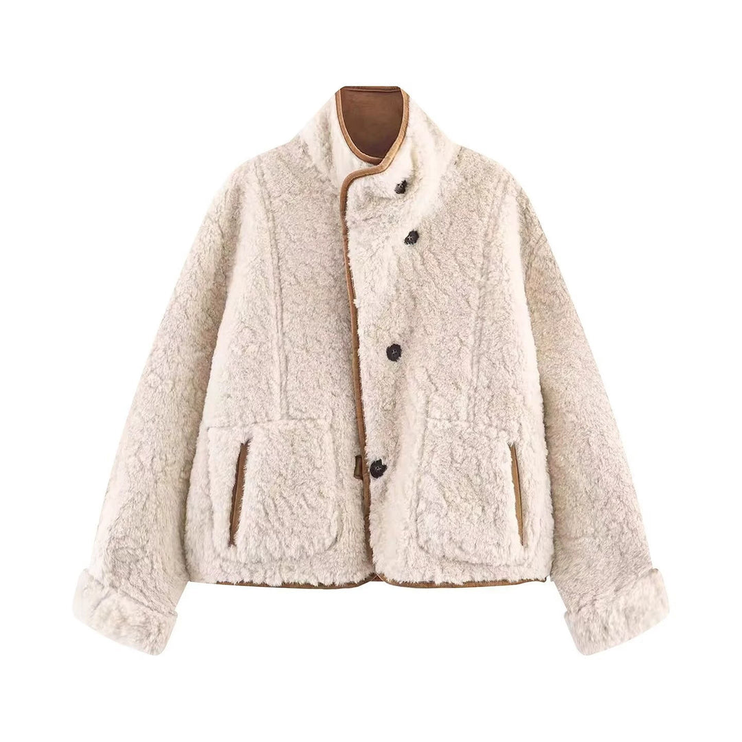 Damen Kurze Schaffelloptik-Jacke mit Stehkragen und großen aufgesetzten Taschen Nord Taschen