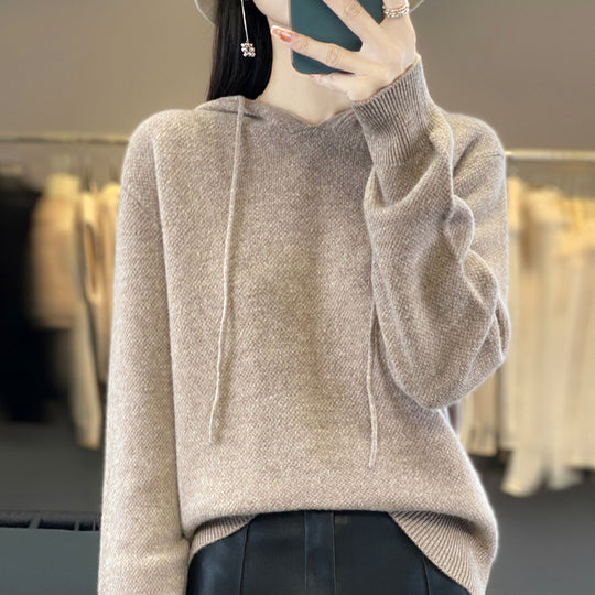 Damen weicher Feinstrick‑Kapuzensweater mit melierter Struktur und gerippten Bündchen Nord Taschen