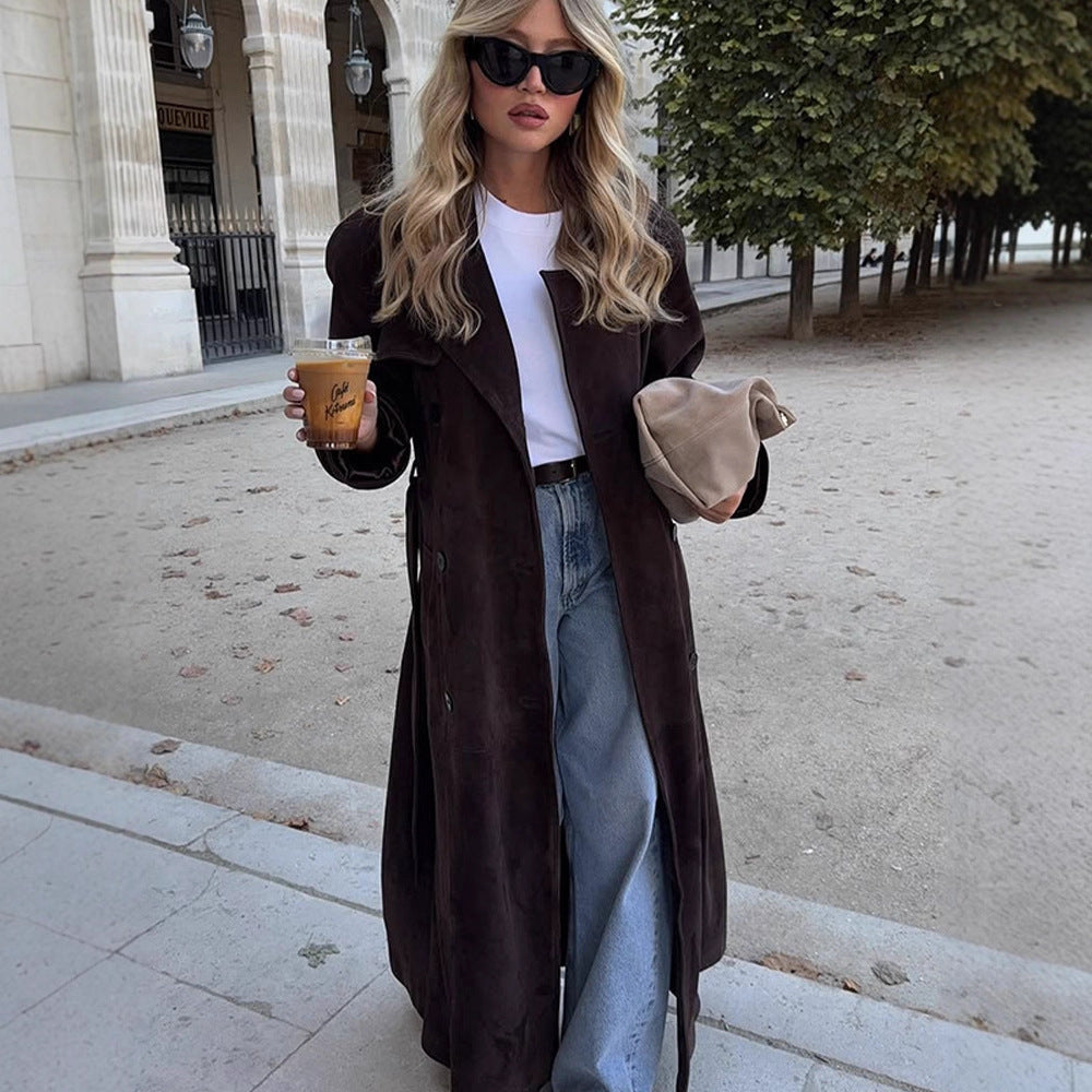 Damen Langer Velours-Trenchcoat mit Bindegürtel und Reverskragen Nord Taschen