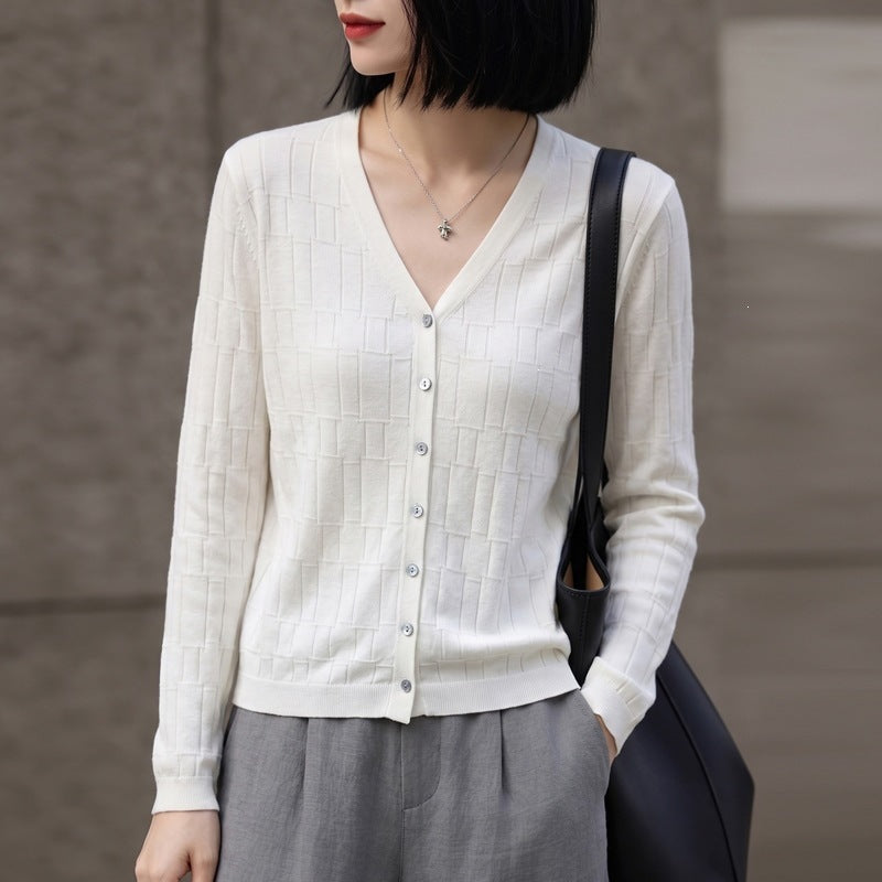 Damen V‑Ausschnitt-Feinstrickcardigan mit strukturierter Blockoptik und durchgehender Knopfleiste Nord Taschen