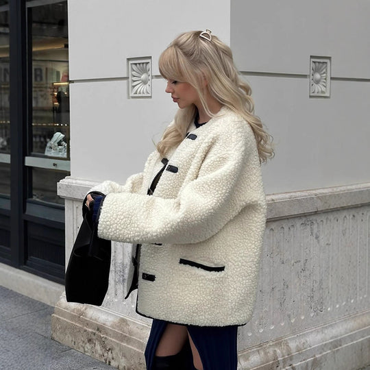 Damen Boxy Teddy-Fleecejacke mit Knebelverschlüssen und Kontrastkanten Nord Taschen