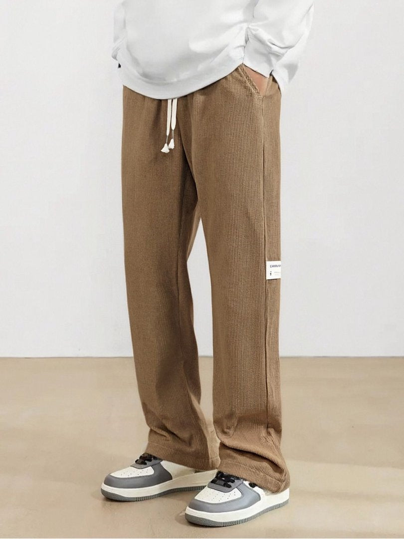 Herren Weite Cordhose im Relaxed-Fit mit Tunnelzug, geradem Bein & Label‑Patch Nord Taschen