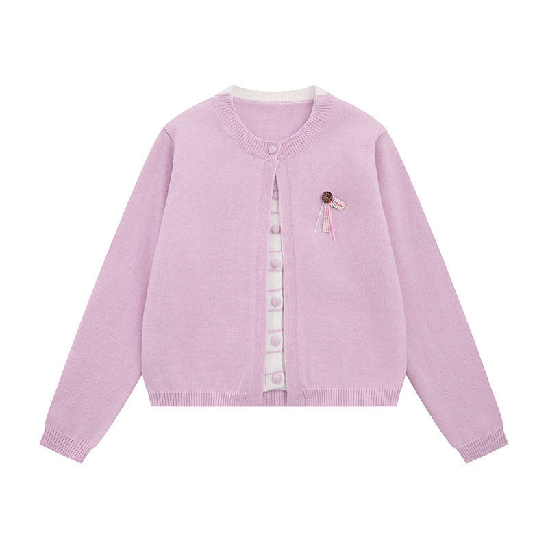 Damen Feinstrick-Cardigan mit Rundhals, verdeckter Knopfleiste und Zierbrosche Nord Taschen