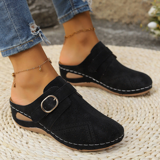 Damen geschlossene Clogs mit dekorativen Lochmustern und eleganter Schnalle Nord Taschen