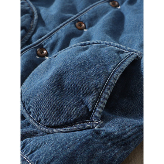 Herren Gefütterte Denim-Utility-Jacke ohne Kragen mit Knopfverschluss und runden Pattentaschen Nord Taschen
