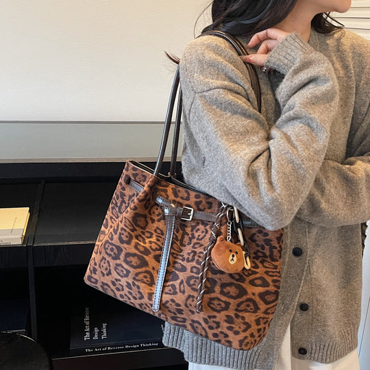 Damen Shopper-Tasche mit elegantem Leopardenmuster und praktischem Innenraum Nord Taschen
