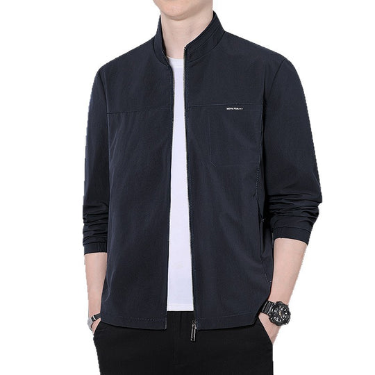 Herren Minimalistische Komfort-Trainingsjacke mit Stehkragen, windabweisendem Softshell-Material und verdeckten Reißverschlusstaschen Nord Taschen