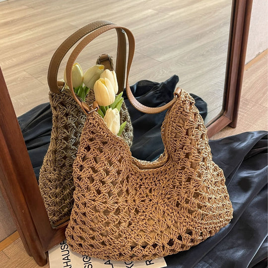 Damen Hobo-Tasche aus geflochtenem Naturmaterial mit trendigem Design Nord Taschen