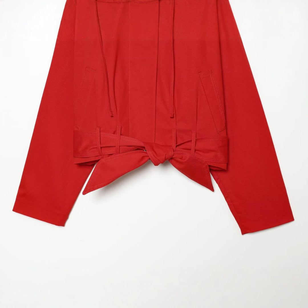 Damen Cropped‑Trenchjacke mit Tunnelzug, Knotenbindegürtel und markantem Stehkragen Nord Taschen