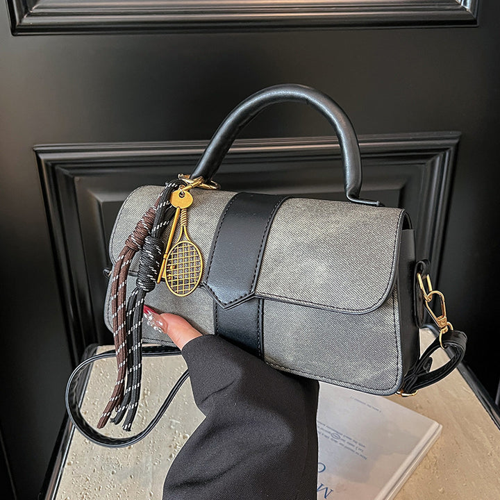 Damen modische Umhängetasche mit satiniertem Finish Nord Taschen