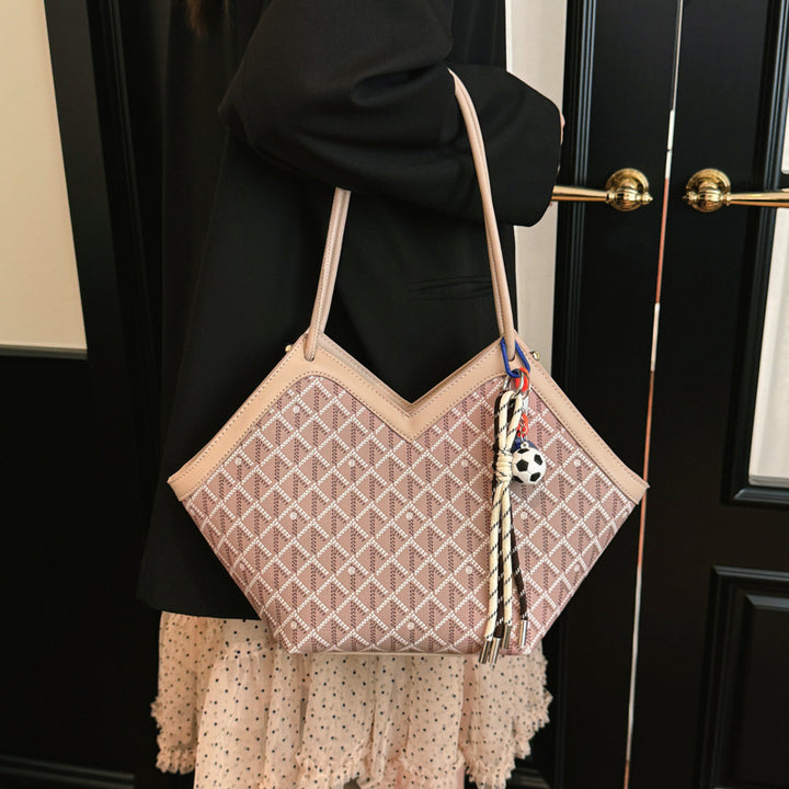 Damen Shopper Tasche mit modernem Karomuster und exquisiten Details Nord Taschen