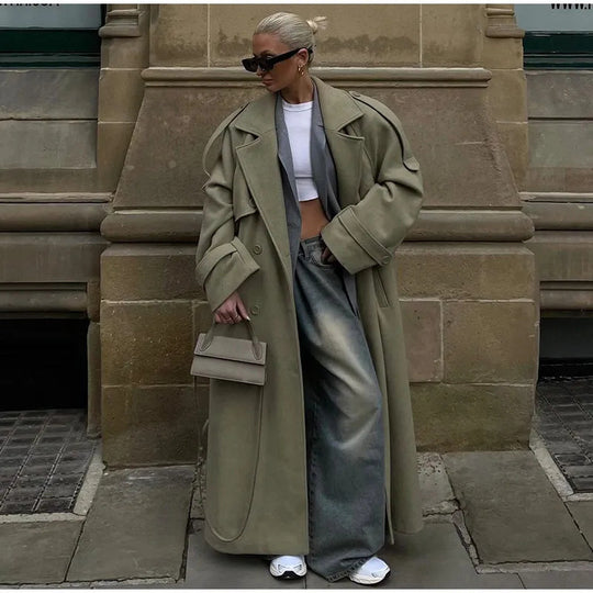 Damen Extravaganter Oversize-Mantel im Maxilänge aus Wollmix mit betonter Schulterpasse und weiten Aufschlägen Nord Taschen