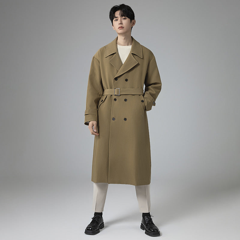 Herren Maxilanger Trenchmantel mit taillierendem Gürtel und minimalistischer Silhouette Nord Taschen