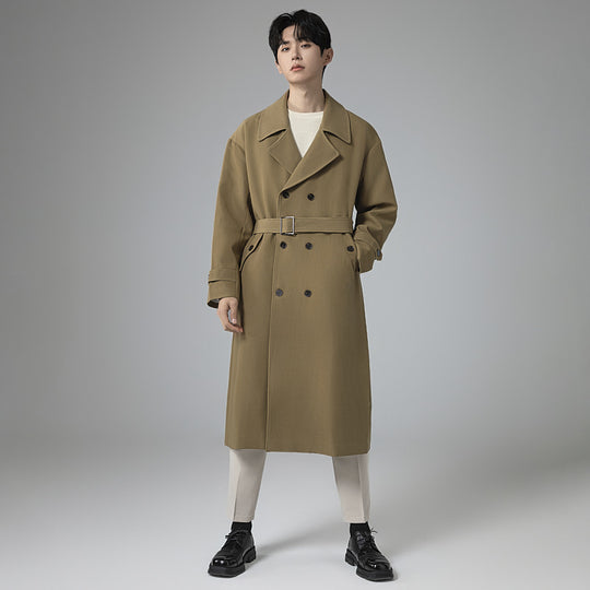 Herren Maxilanger Trenchmantel mit taillierendem Gürtel und minimalistischer Silhouette Nord Taschen