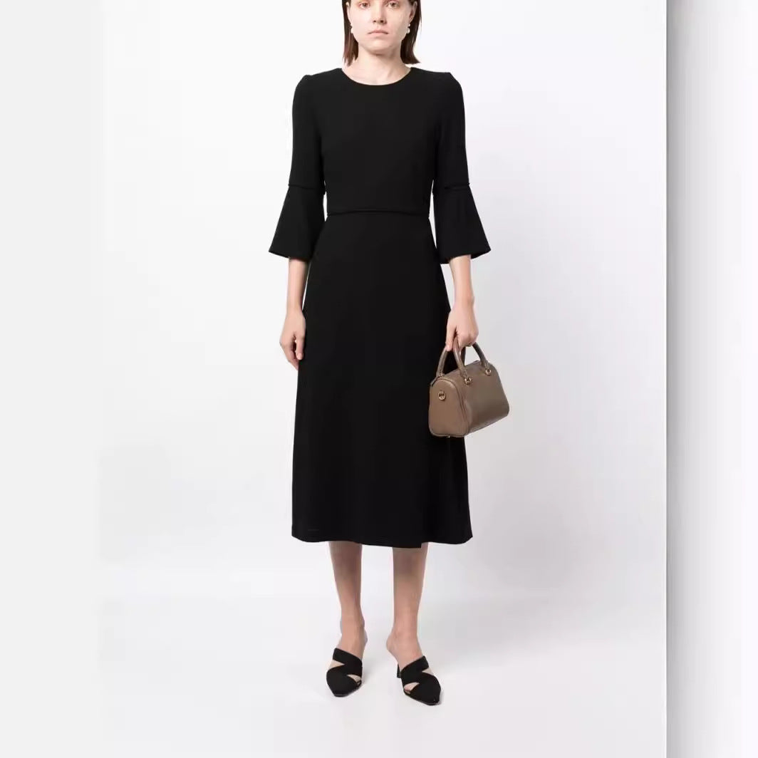 Damen Midikleid mit taillierter Silhouette und Trompetenärmeln Nord Taschen