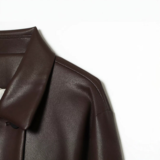 Damen Kurz geschnittene doppeltreihige Kunstlederjacke im Boxy‑Schnitt mit Hemdkragen Nord Taschen