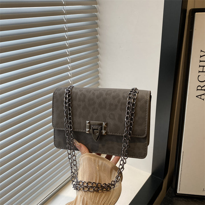 Damen Designer Umhängetasche mit edler Kettenverschlusstechnik Nord Taschen