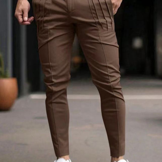 Herren schmale Bundfalten-Chino mit dekorativen Längsfalten und tapered Bein Nord Taschen