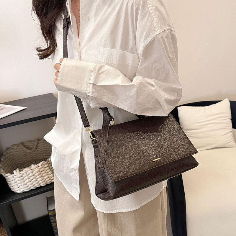 Damen hochwertige Handtasche mit elegantem Klappverschluss Nord Taschen