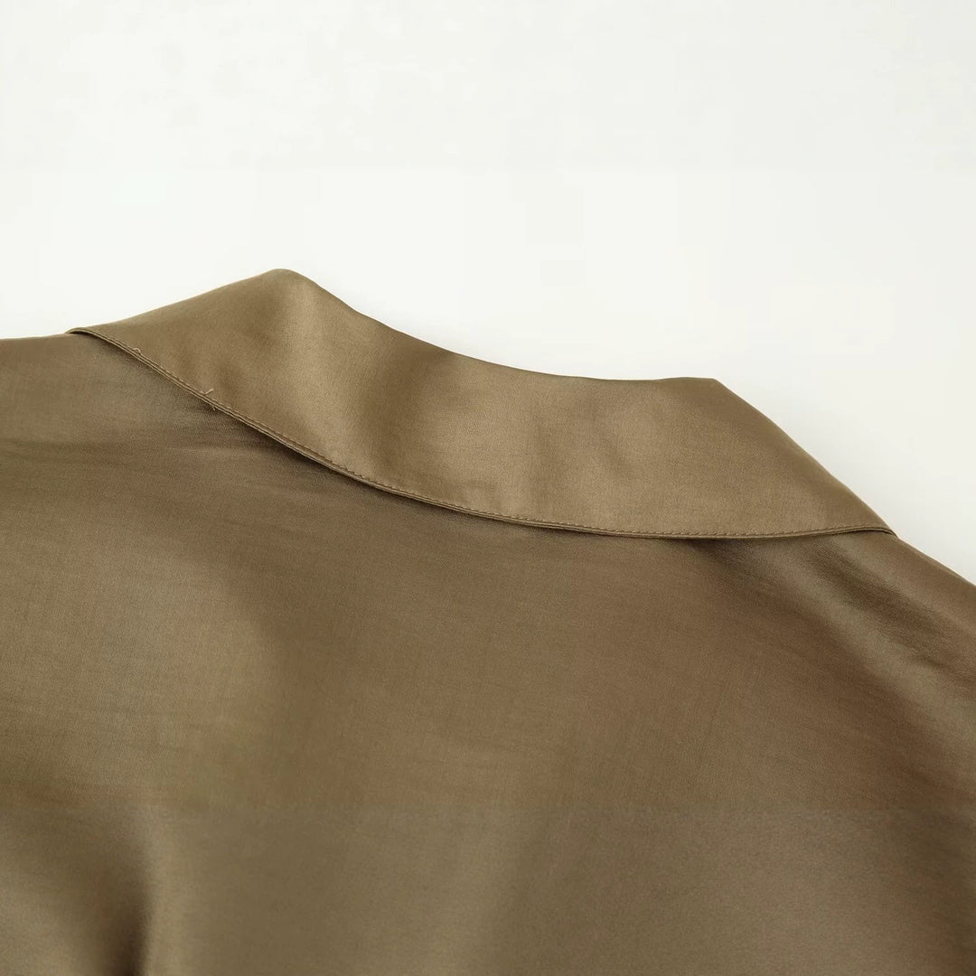 Damen Locker geschnittene Tunika-Hemdbluse mit halboffenem V-Ausschnitt und breiten Manschetten Nord Taschen