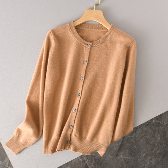Damen Leichter Rundhals-Knopfcardigan in Kaschmiroptik mit feiner Rippkante und lässiger Silhouette Nord Taschen