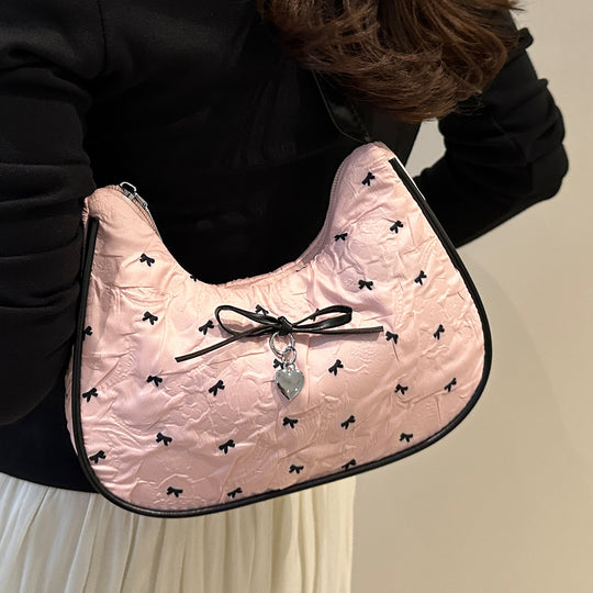 Damen Hobo-Tasche mit verspieltem Design und modernen Details Nord Taschen