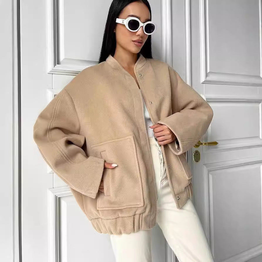 Damen Kurz geschnittener kastiger Wollmix-Blouson mit Druckknopfleiste und aufgesetzten Taschen Nord Taschen