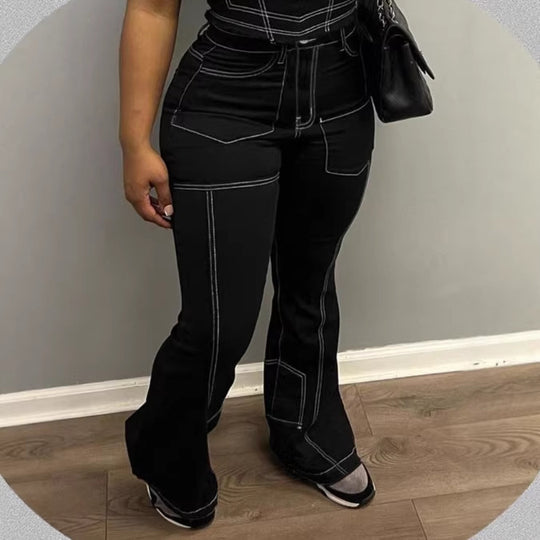 Damen High-Waist Flared-Jeans mit Kontrastnähten und Cargo‑Einsätzen Nord Taschen