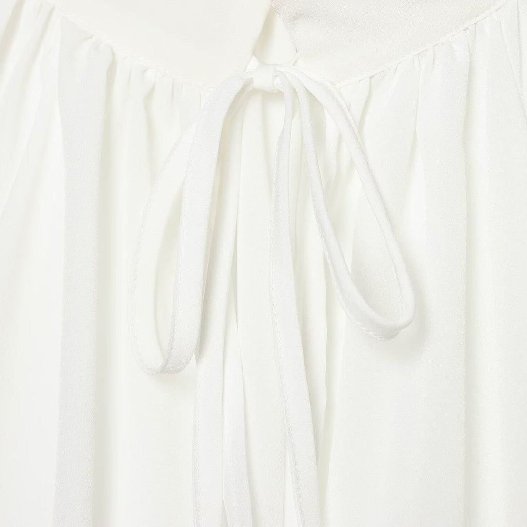 Damen Transparente Bluse mit Stehkragen, Volantenärmeln und Spitzenborte Nord Taschen