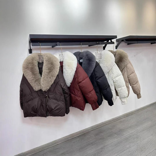 Damen nan kurze wattierte Steppjacke mit voluminösem Kunstfellkragen und Taillenzug Nord Taschen