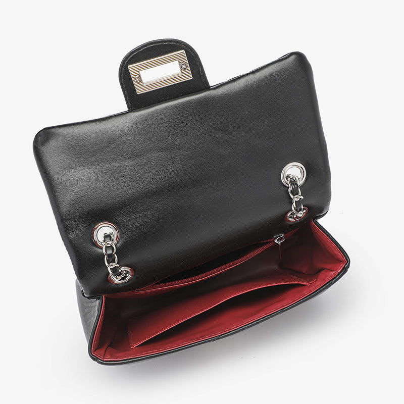 Damen Umhängetasche mit luxuriösem Wickel-Design und schickem Kettenverschluss Nord Taschen