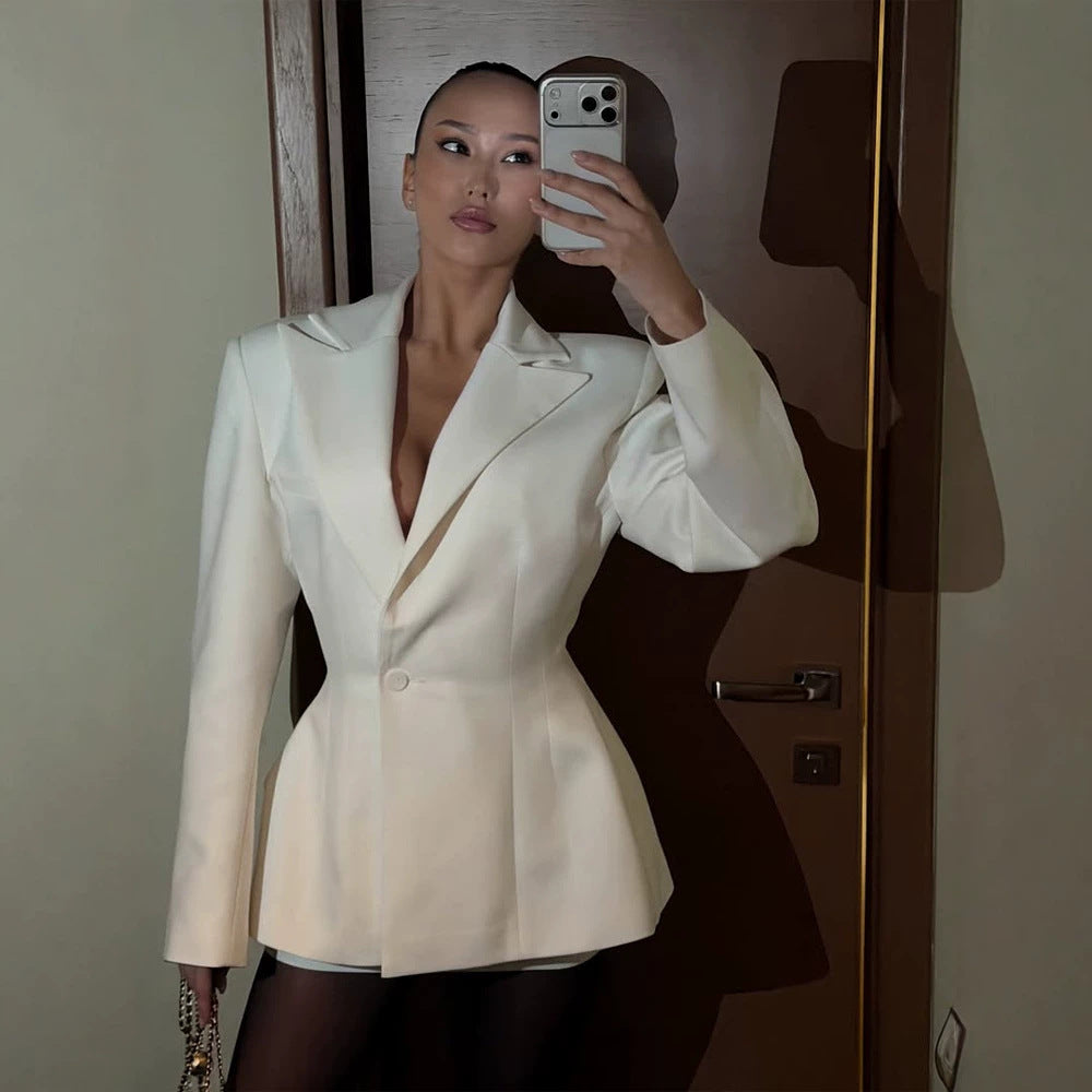Damen tailliertes Blazer-Kleid mit skulpturaler Taille und ausgestelltem Saum Nord Taschen