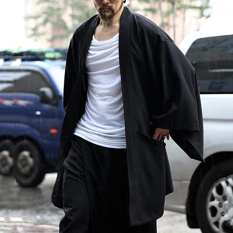 Damen Kimono-Jacke mit modernen Schnitt und praktischen Taschen