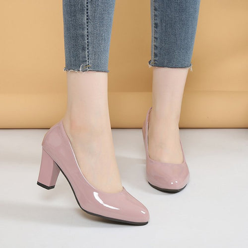 Damen klassische Pumps mit elegantem Glanz und bequemen Blockabsatz Nord Taschen