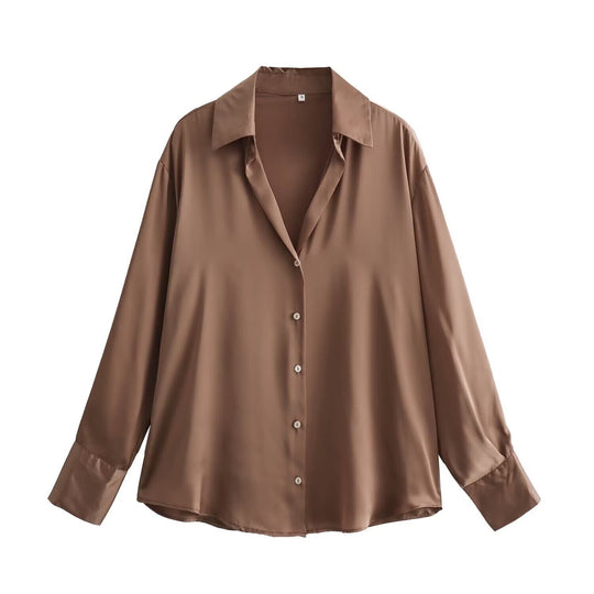 Damen Oversized Satinbluse mit Hemdkragen und breiten Manschetten Nord Taschen