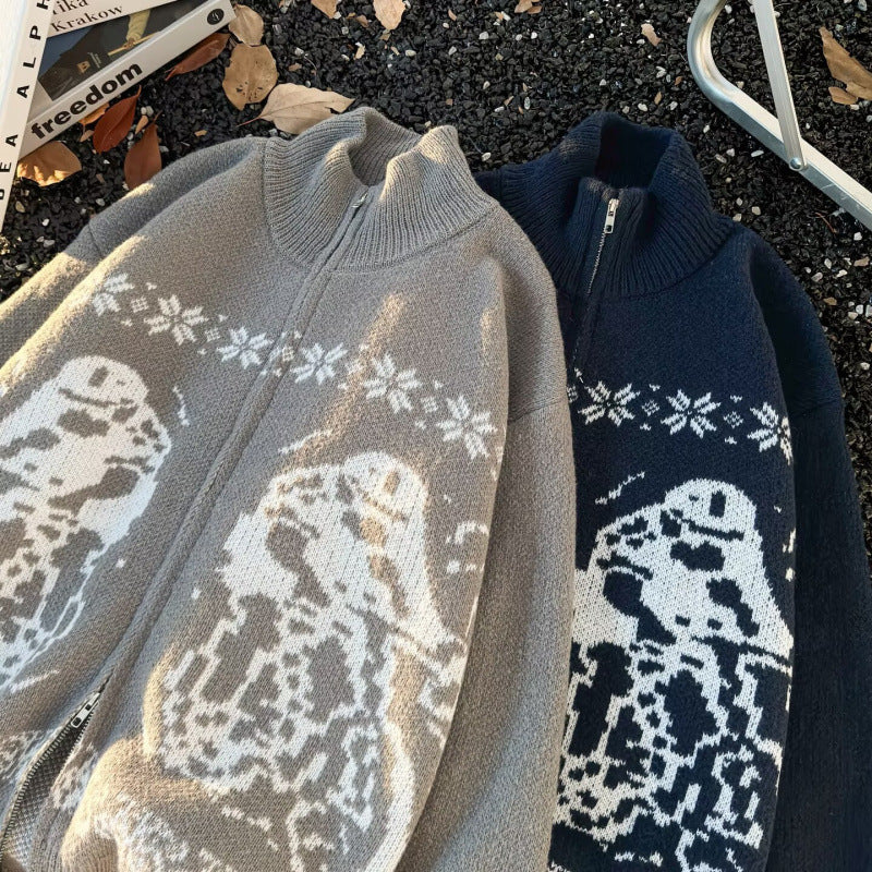 Unisex Übergroße Strickjacke mit durchgehendem Reißverschluss, hohem Rippkragen und Eulen-Intarsien Nord Taschen