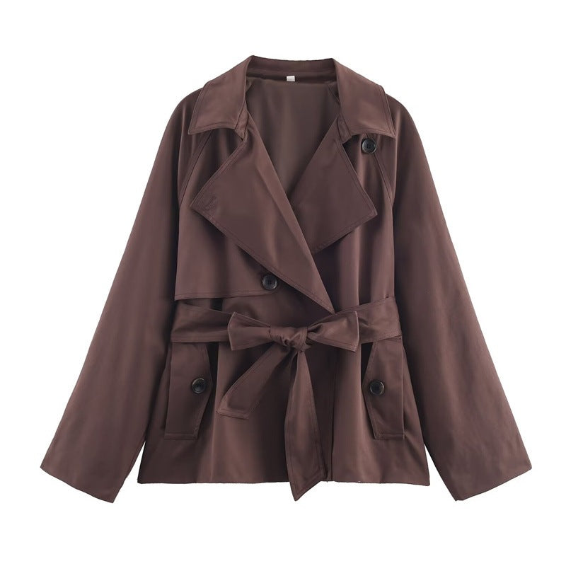 Damen Gekürzte Trenchjacke mit Schalkragen, Bindegürtel und Pattentaschen Nord Taschen