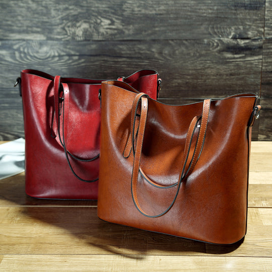 Damen Hobo-Tasche aus hochwertigem Kunstleder mit geschwungenem Design und verstellbarem Schultergurt Nord Taschen