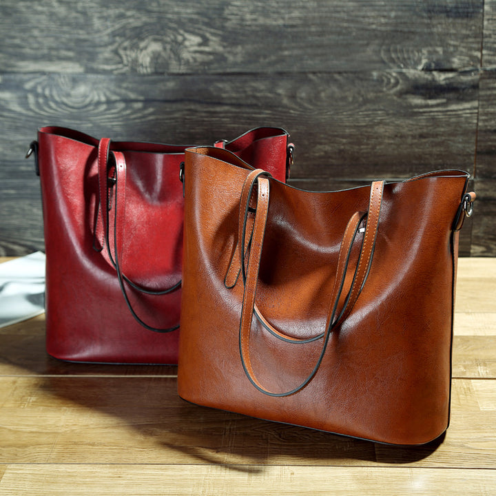 Damen Hobo-Tasche aus hochwertigem Kunstleder mit geschwungenem Design und verstellbarem Schultergurt Nord Taschen