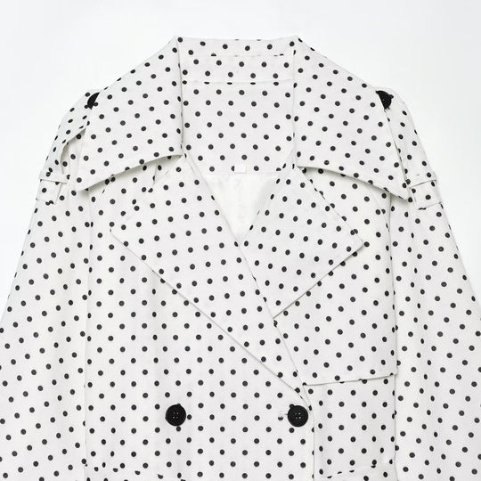 Damen Gepunkteter kurzgeschnittener Trenchcoat mit Taillengürtel und doppelreihiger Knopfleiste Nord Taschen