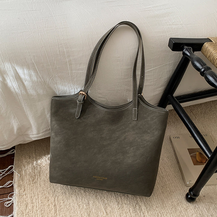 Damen minimalistischer Schultertasche mit hochwertiger Oberflächenstruktur Nord Taschen