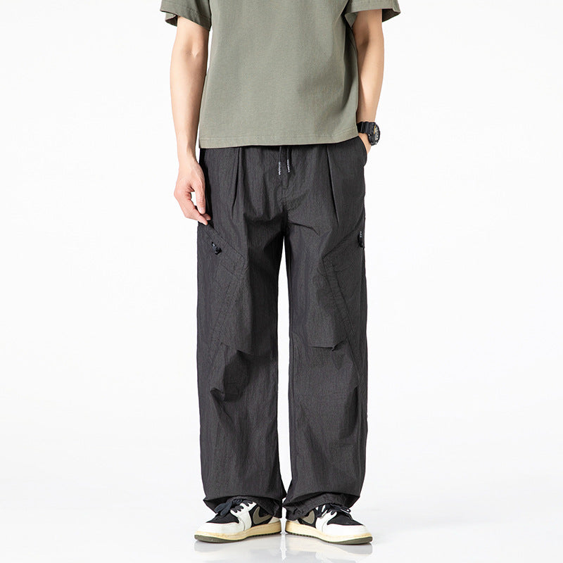 Herren Locker geschnittene Nylon-Cargohose mit Tunnelzugbund und angewinkelten Utility-Taschen Nord Taschen