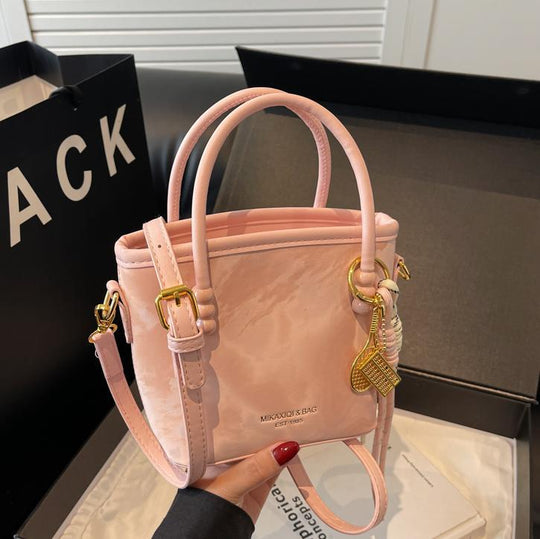 Damen Mini-Shopper Tasche mit modischer Kettenapplikation | Nord Taschen