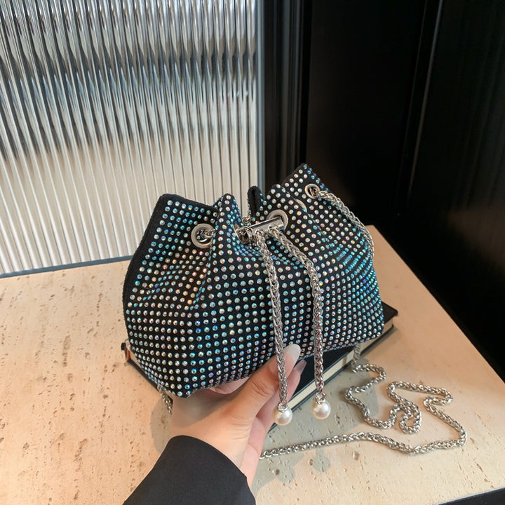 Damen elegante Beuteltasche mit glänzenden Strassdetails Nord Taschen