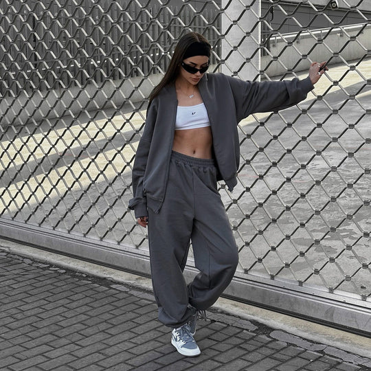 Damen Zip-Hoodie und Relax-Fit Jogginghose aus French-Terry mit elastischem Bund und Kängurutaschen Nord Taschen
