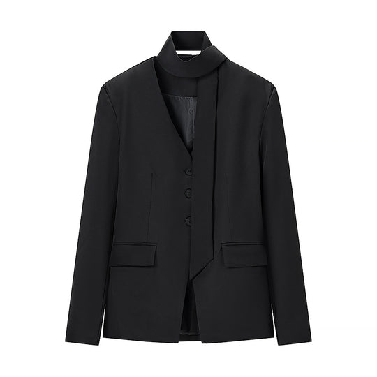 Damen Taillierter Blazer mit Schluppe, Knopfleiste und Pattentaschen Nord Taschen