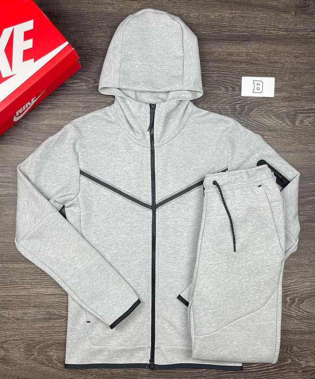 Herren sportliches Hoodie-Set mit atmungsaktiven Eigenschaften und modernen Kontrastdetails